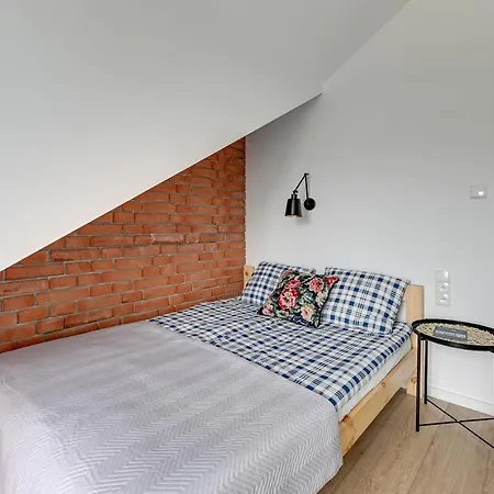 Port Krynica Apartmán *