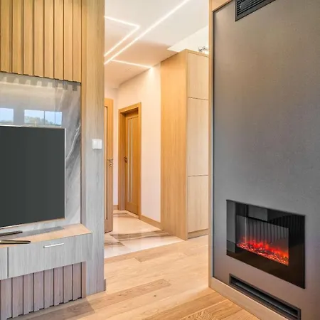 Port Krynica Blisko Centrum アパート *